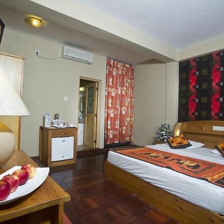 Omega Inn Kolombo Exteriér fotografie